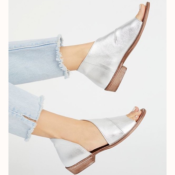 Free People Silver Mont Blanc Asymmetrical Sandals - Picture 3 of 8